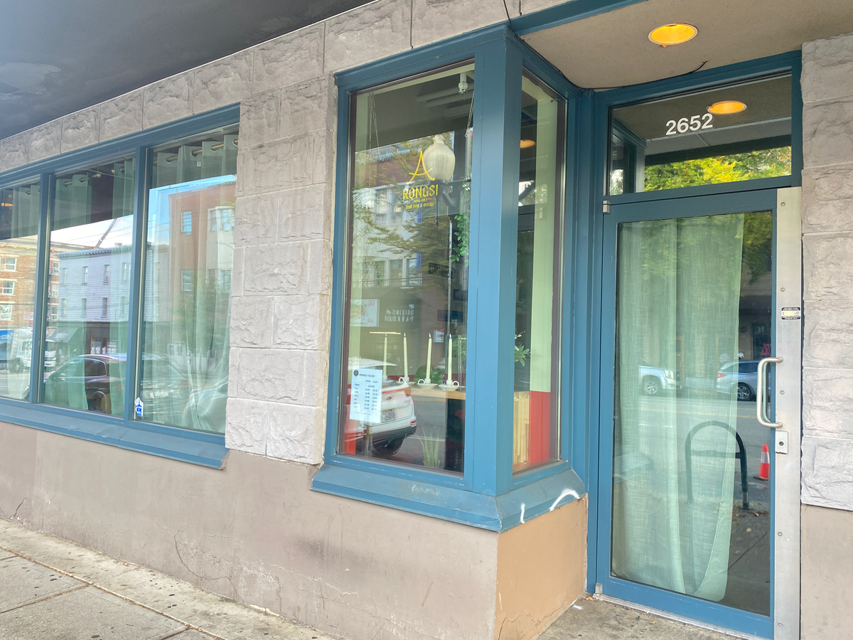RongSi (rong-see) Thai Bar & Bistro