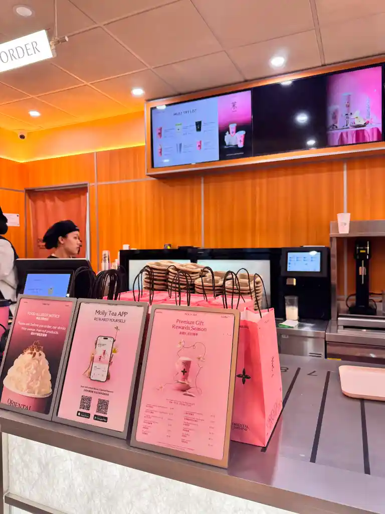 Molly Tea (Capital Centre) 店内写真 1