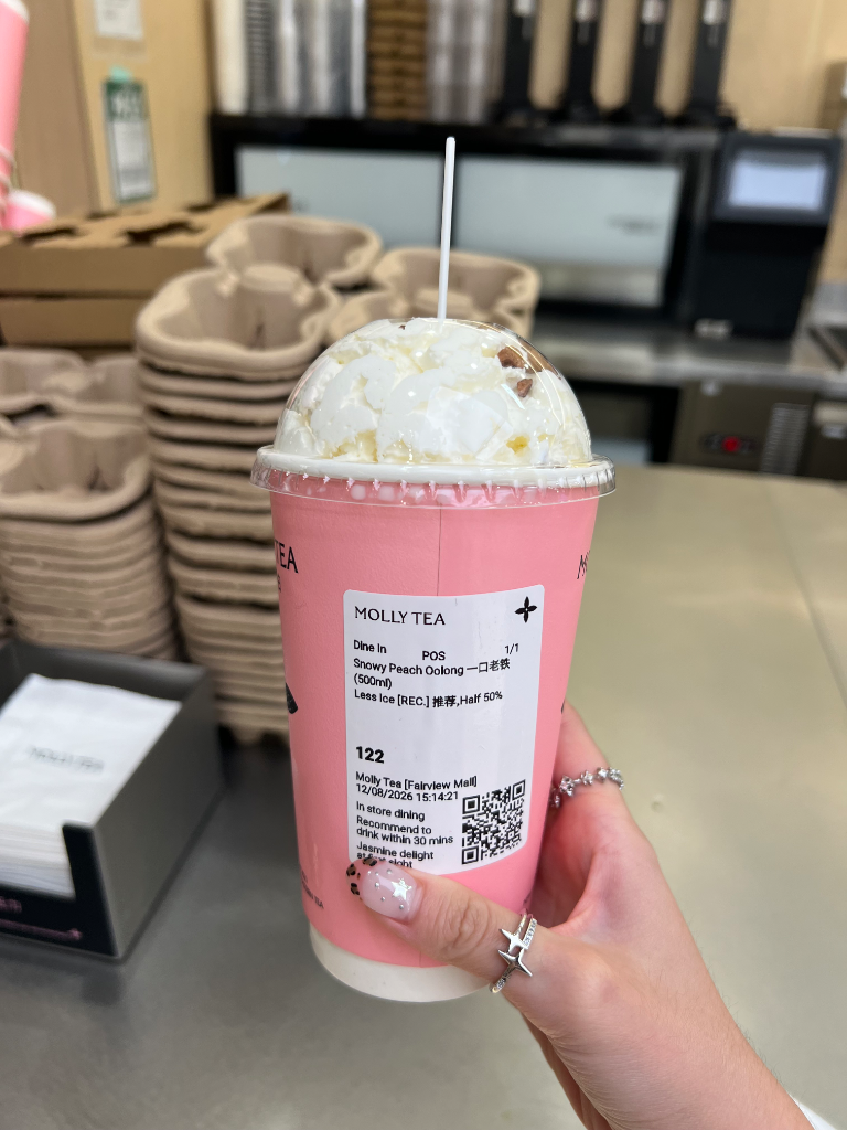 Molly Tea (Fairview Mall)